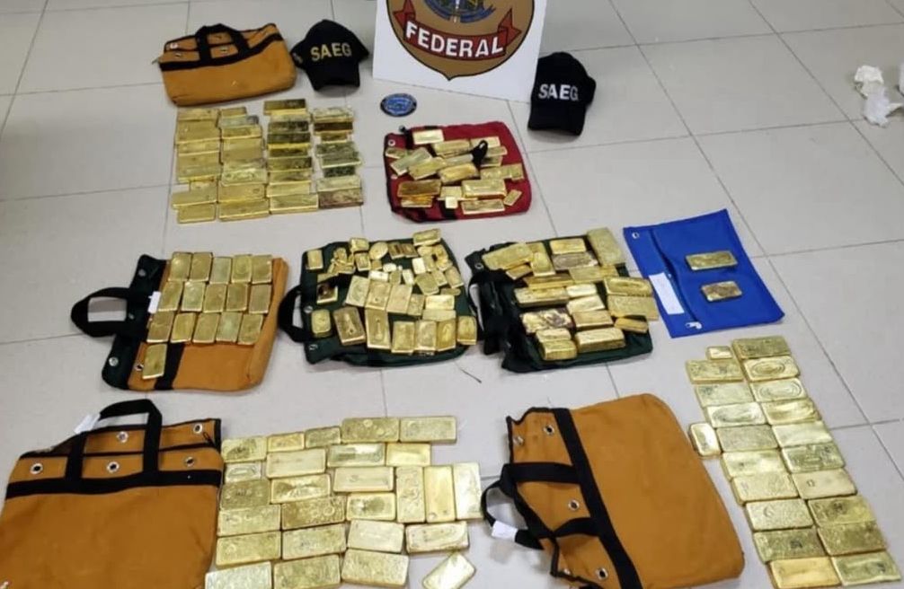 Foto de Bruno Cezar Cecchini, empresário do setor mineral, denunciando perseguição e cobrando esclarecimentos sobre o desaparecimento de parte do ouro apreendido pela PF em 2019.